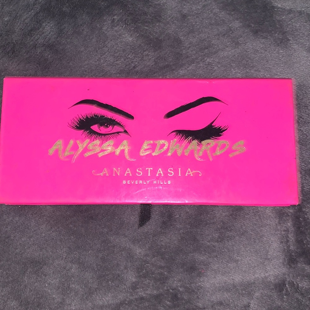 Anastasia Alyssa edwards eyeshadow palette